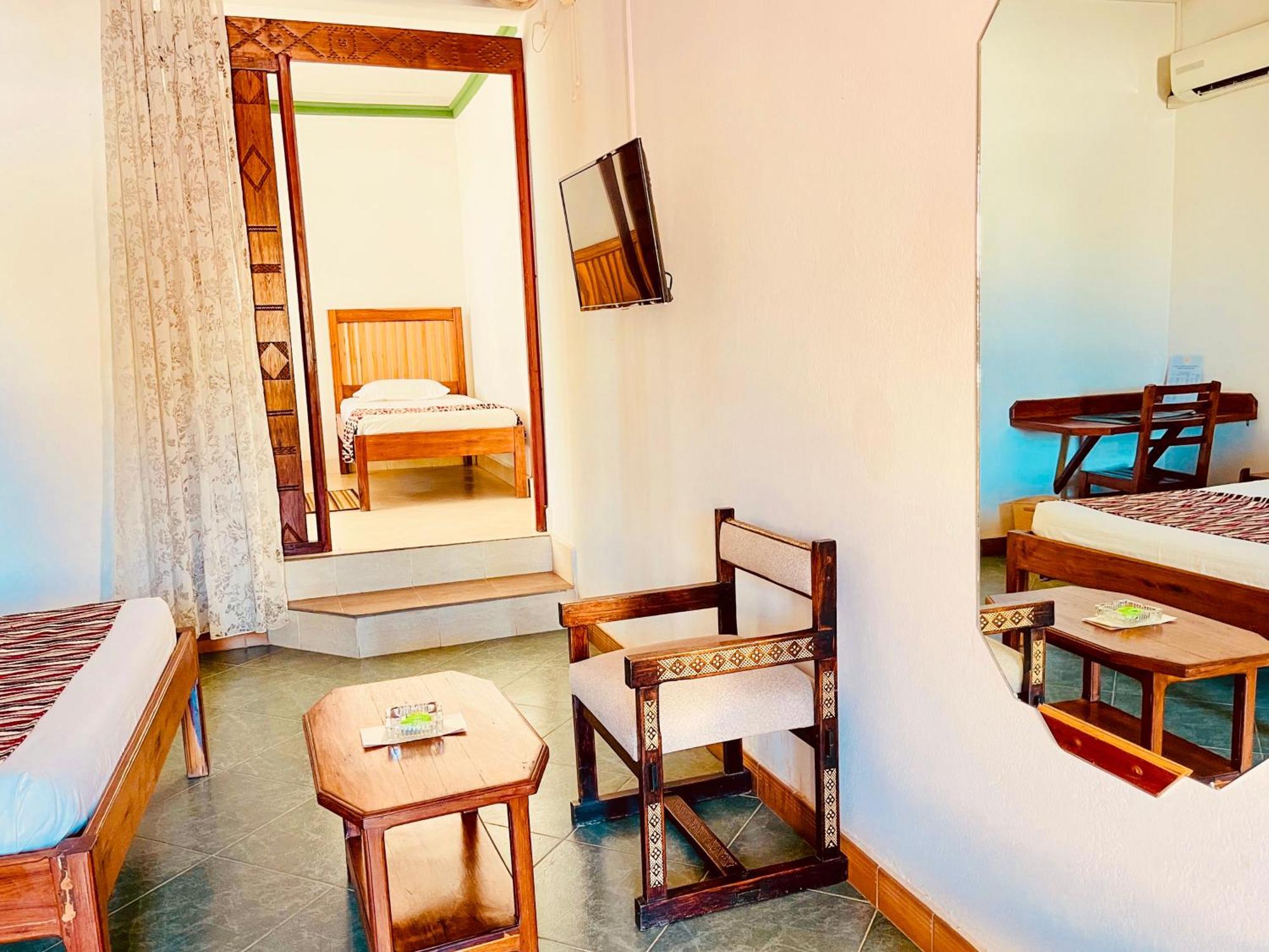 Hotel Le Nouvel Eden Toliara Exterior foto